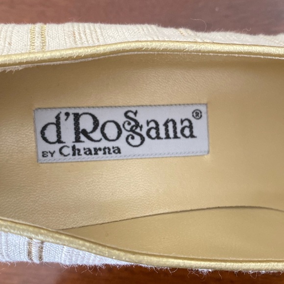 d’Rosana Italian Leather Shoes with Cream & Gold Fabric Pumps 2” Heel size 7 - Picture 2 of 10